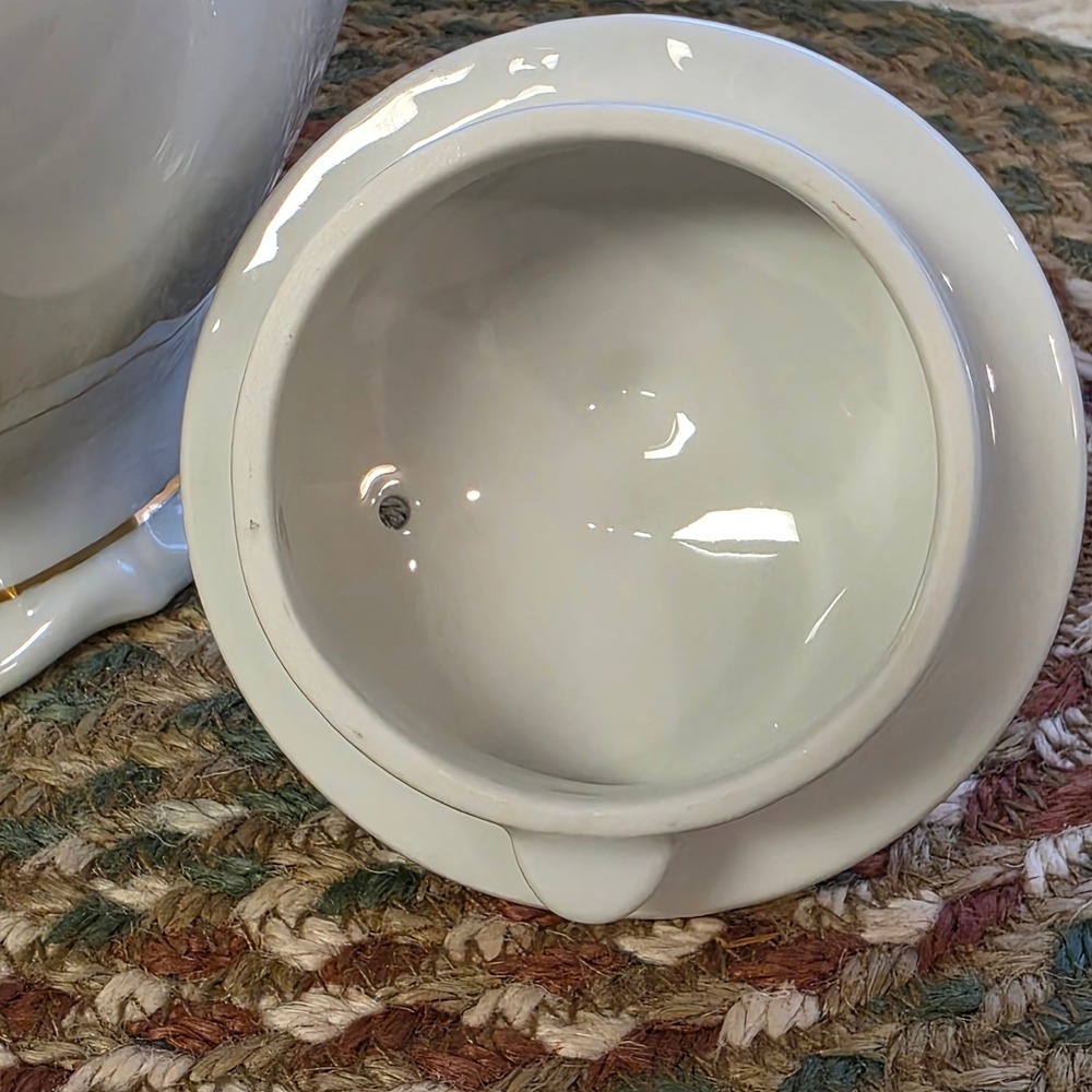 Vintage Holly Hobbie Teapot 9", "Start Each Day In A Happy Way" White 1973 - Picture 5 of 9